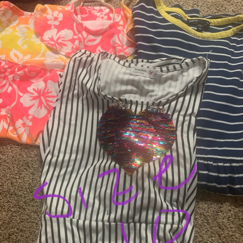 Girl Clothes - Picture 2 of 9